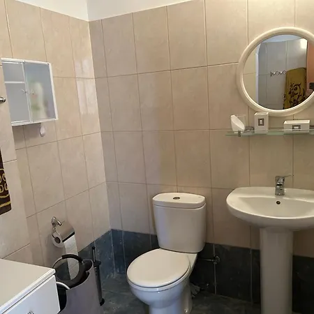 Sea Caves Haven Apartment